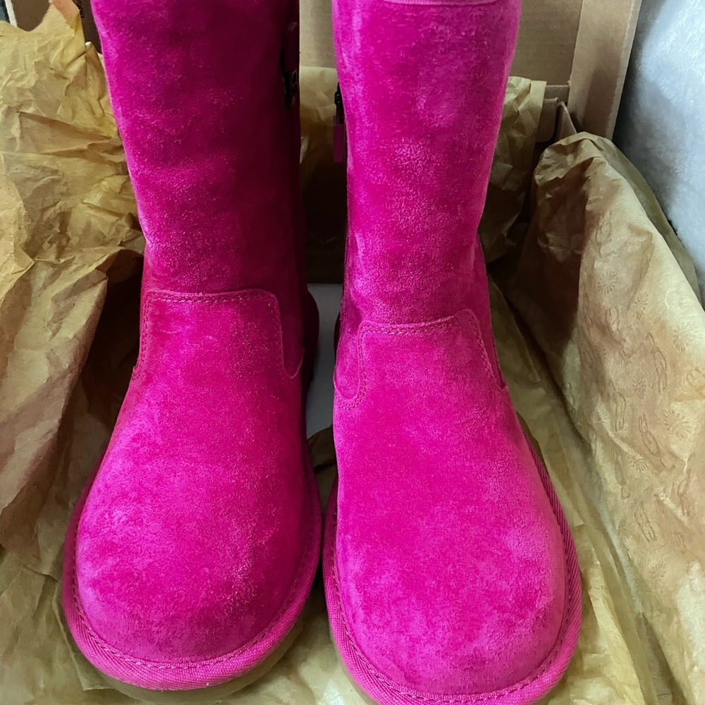 Authentic, BNWT, never worn, Pink Lil Sunshine Ugg Boots, in Lil Girl Size 13.